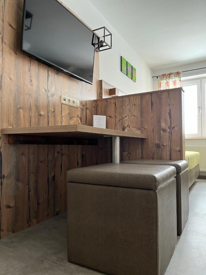 Hofmann'S Apartements & Ferienwohnungen Oberdachstetten ภายนอก รูปภาพ