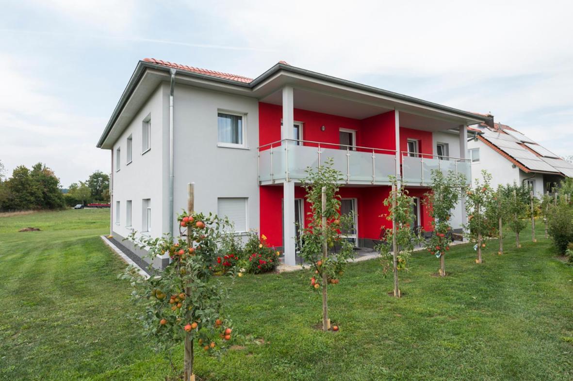 Hofmann'S Apartements & Ferienwohnungen Oberdachstetten ภายนอก รูปภาพ