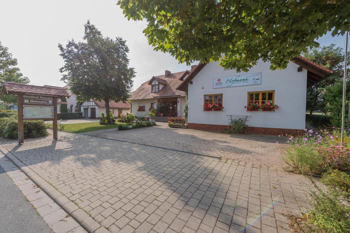 Hofmann'S Apartements & Ferienwohnungen Oberdachstetten ภายนอก รูปภาพ
