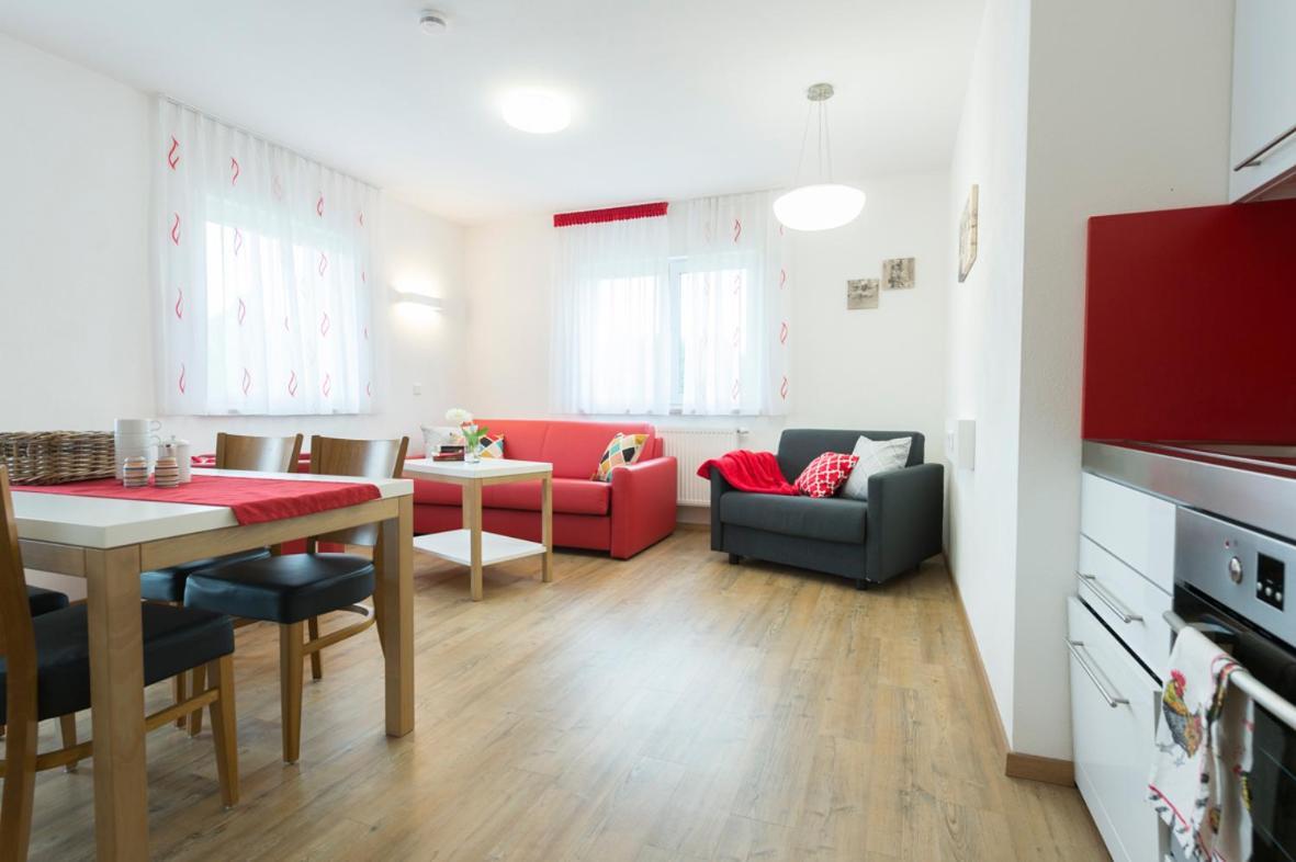 Hofmann'S Apartements & Ferienwohnungen Oberdachstetten ภายนอก รูปภาพ