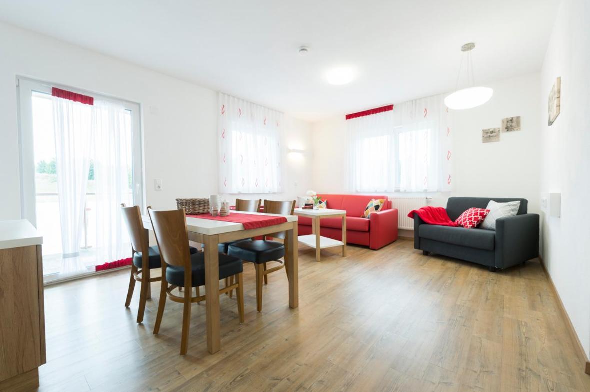Hofmann'S Apartements & Ferienwohnungen Oberdachstetten ภายนอก รูปภาพ