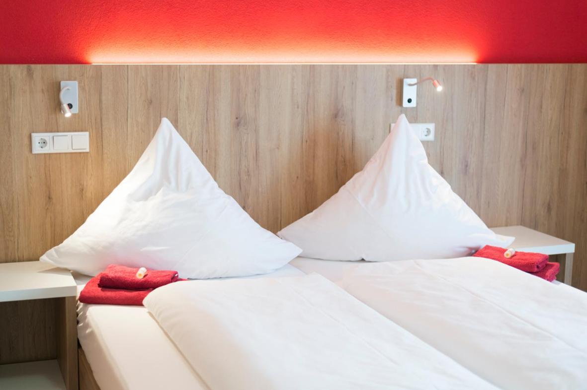 Hofmann'S Apartements & Ferienwohnungen Oberdachstetten ภายนอก รูปภาพ