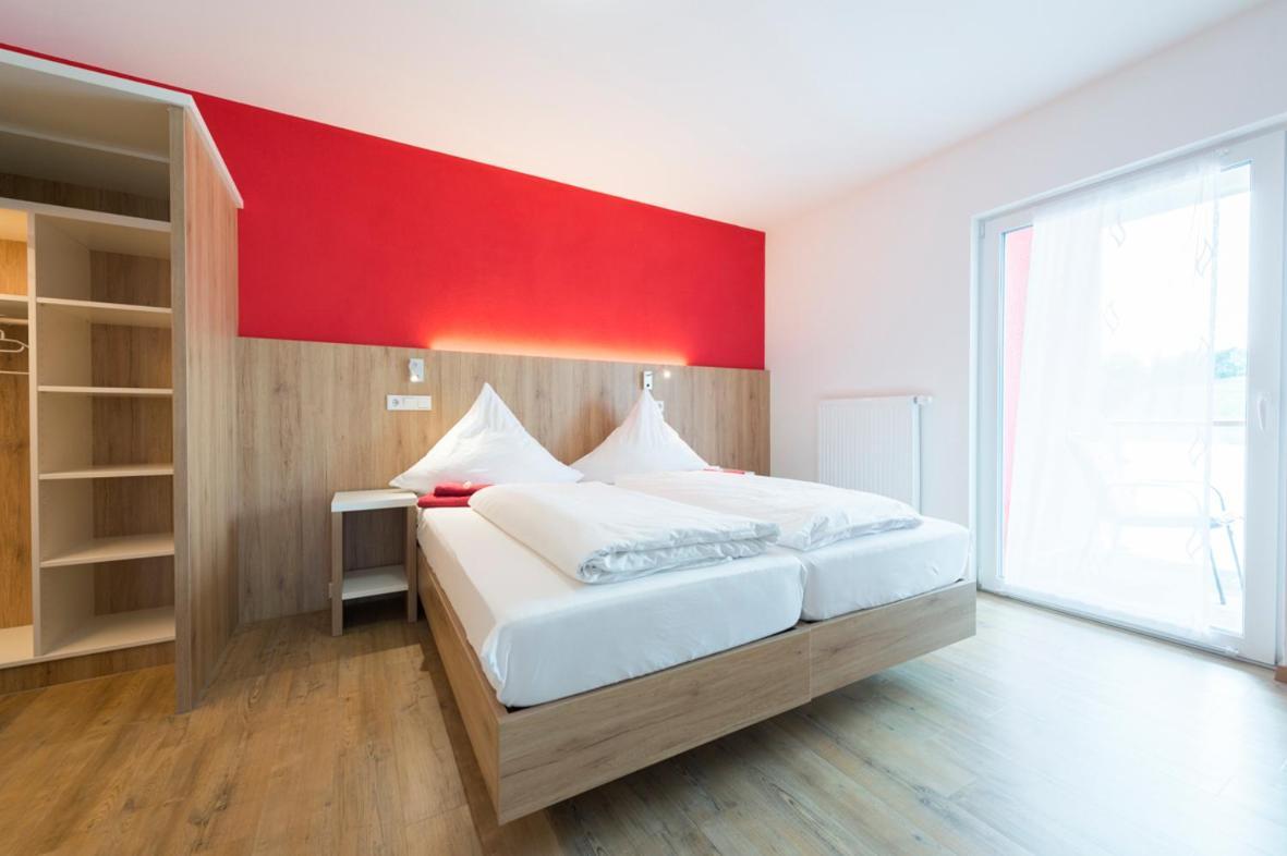 Hofmann'S Apartements & Ferienwohnungen Oberdachstetten ภายนอก รูปภาพ